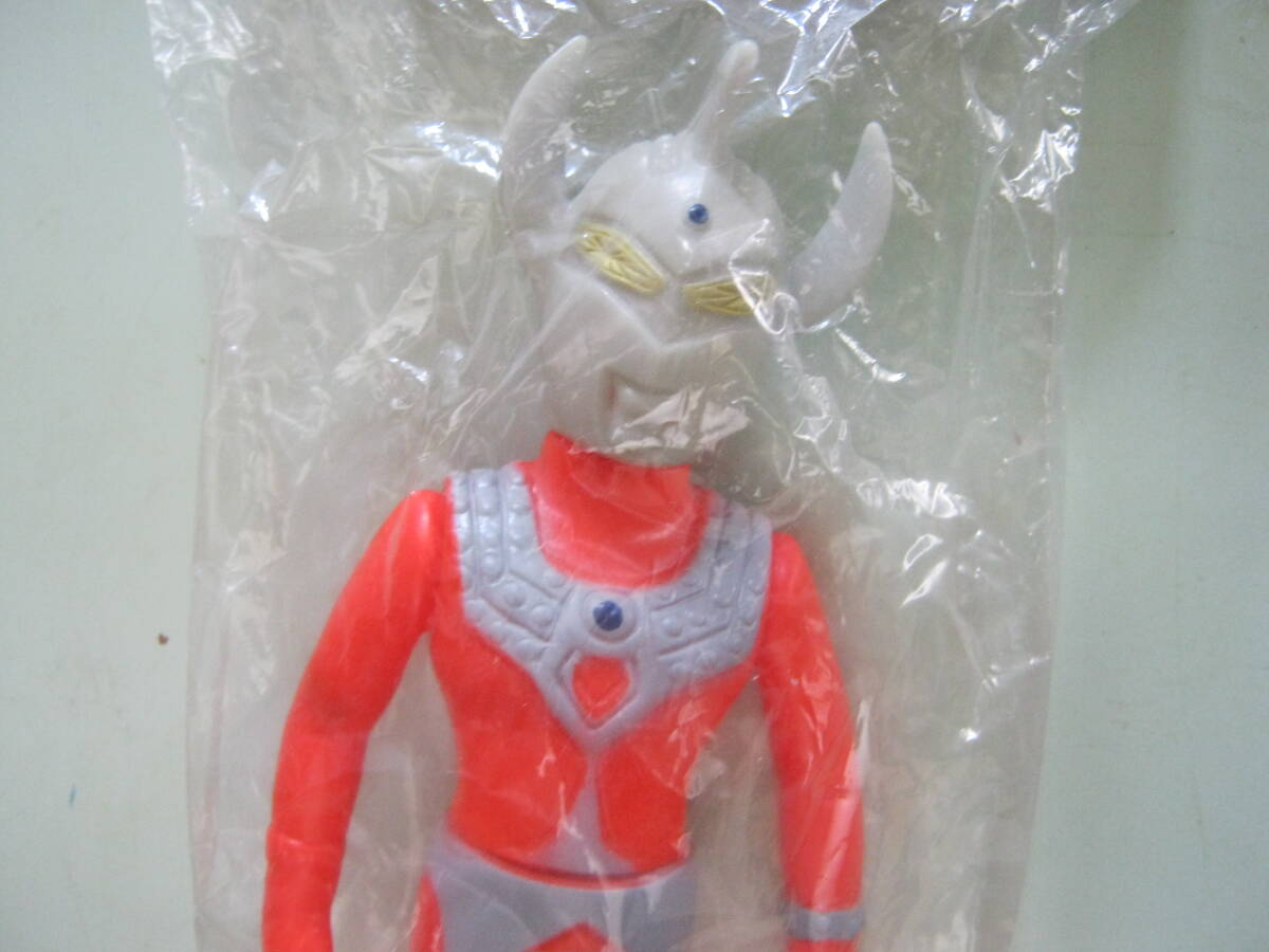 Yahoo!オークション - タケミ【ウルトラマンタロウ ソフビ人形 Yahoo!オークション - タケミ【ウルトラマンタロウ ソフビ人形