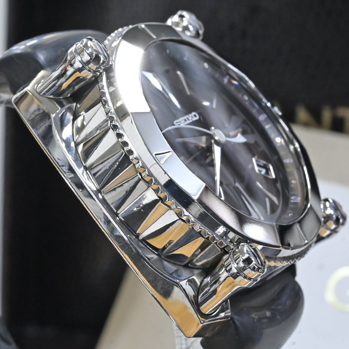 本物 美品 セイコー SBLA051 スプリングドライブ ガランテ GMT メンズウォッチ 男性用自動巻腕時計 保存箱 保証書 取説付 SEIKO GALANTE_画像5
