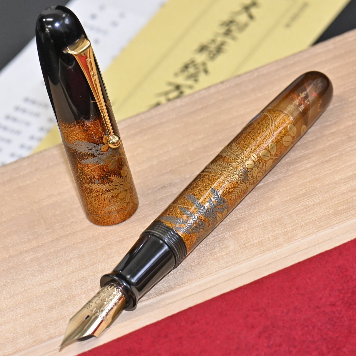 本物 新品 パイロット ナミキ 極希少 国光会 村田百川 大型蒔絵万年筆 桐箱 冊子 付属品揃 PILOT NAMIKI 並木 國光会 蒔絵 螺鈿の画像9