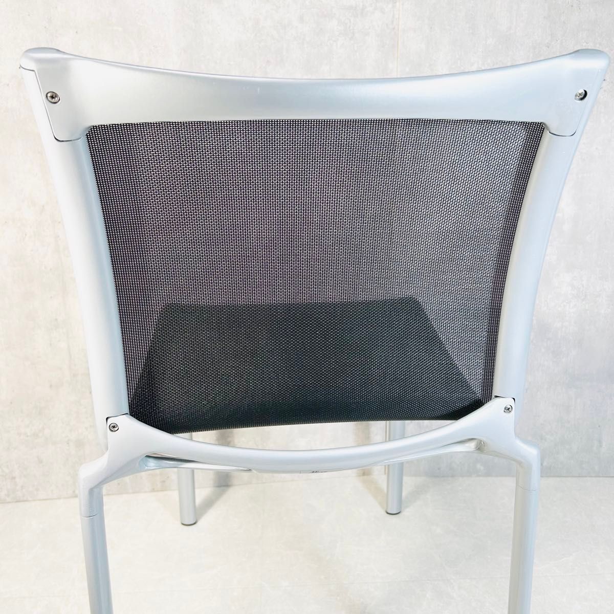 Cassina ixc カッシーナイスクシー Alias アリアス ハイフレーム Cassina ixc カッシーナイスクシー Alias アリアス ハイフレーム