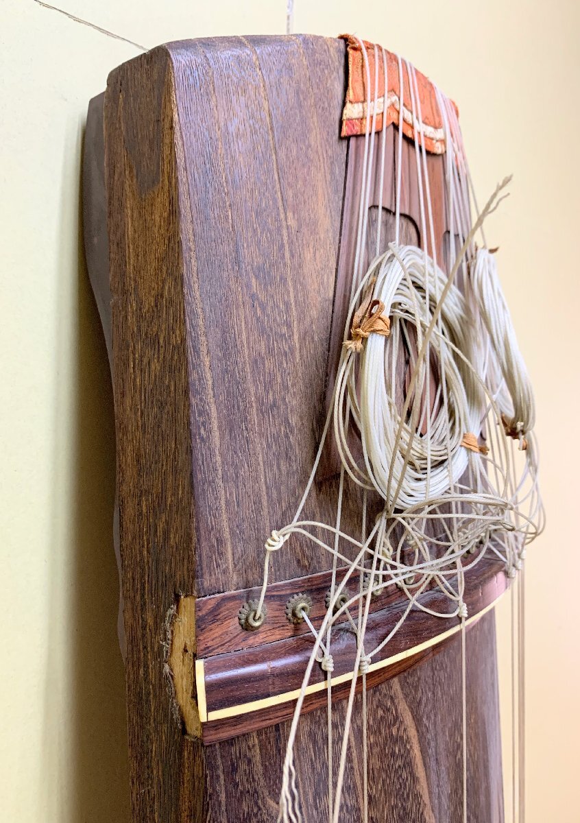 14041/ традиционные японские музыкальные инструменты . кото 10 три струнные инструменты струнные инструменты . кото 13 струна традиционные японские музыкальные инструменты текущее состояние товар 