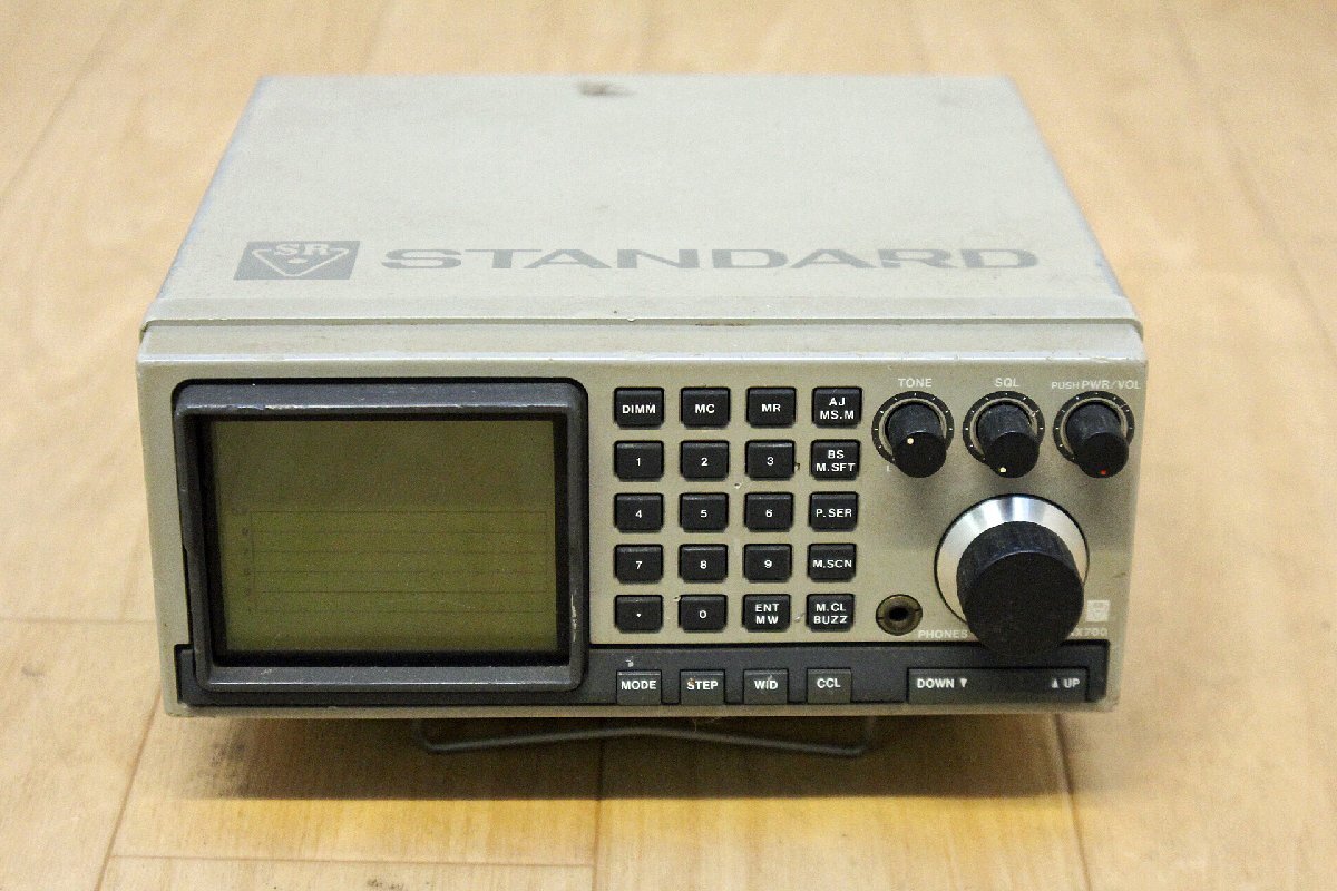 [ утиль ]STANDARD VHF/UHF диапазонный ресивер AX700 стандартный (11323121220166TH)