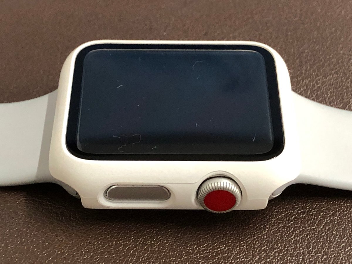 ＜ジャンク品＞[海外モデル/技適マーク無し]Apple Watch Series 3 GPS + Cellularモデル ディスプレイ42mm WR-50M（11323110717917DJ）の画像6