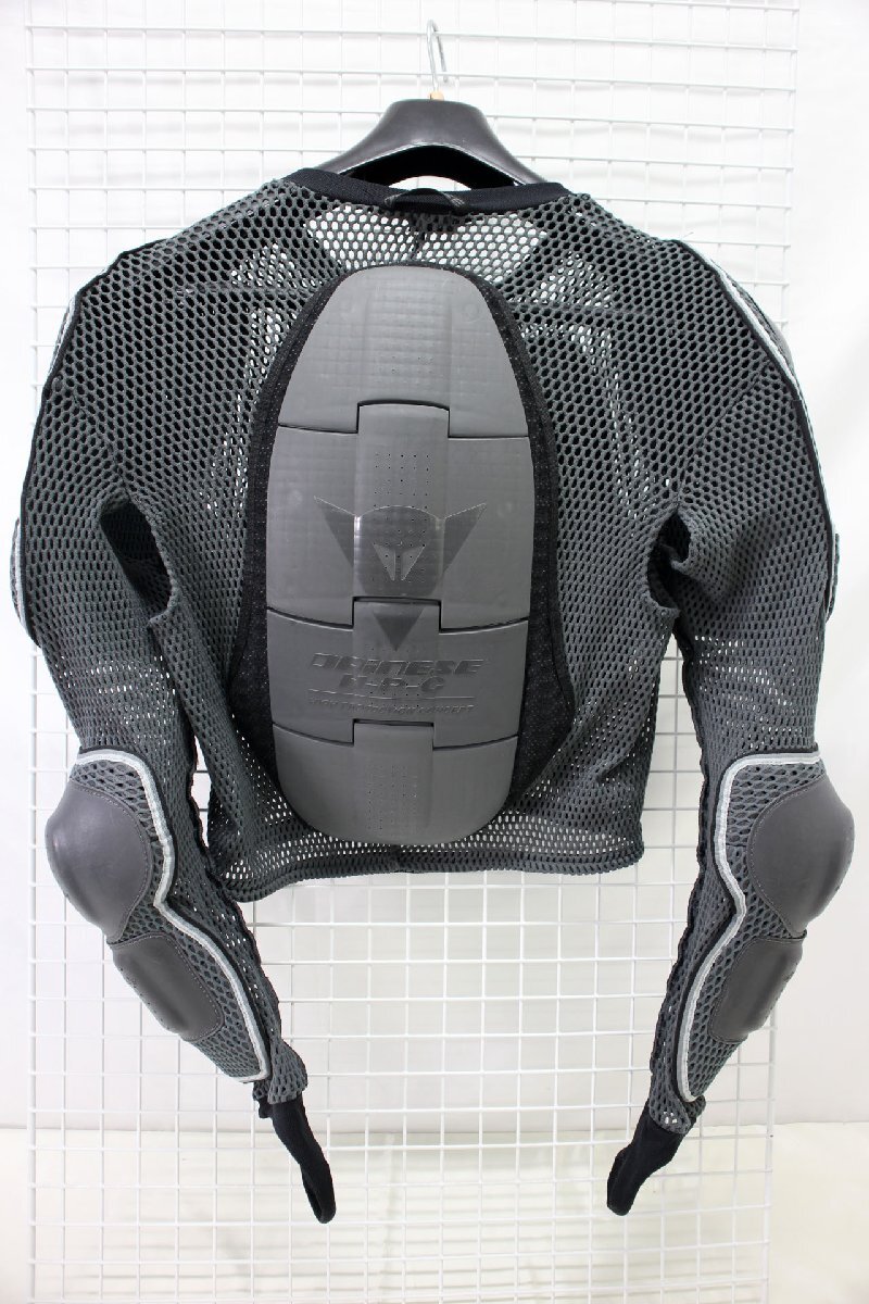 ＜中古品＞DAINESE ダイネーゼ 上半身用ボディプロテクター メッシュインナージャケット Lサイズ（30323102917192DJ）の画像2