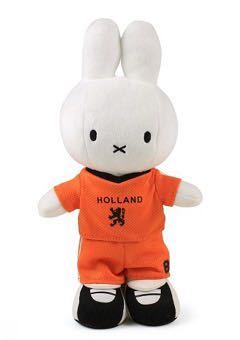 Редкий производство Miffy Plush Toy Literd Limited Fobcer Plorter Orange Corps Football Miffy Bont Tone