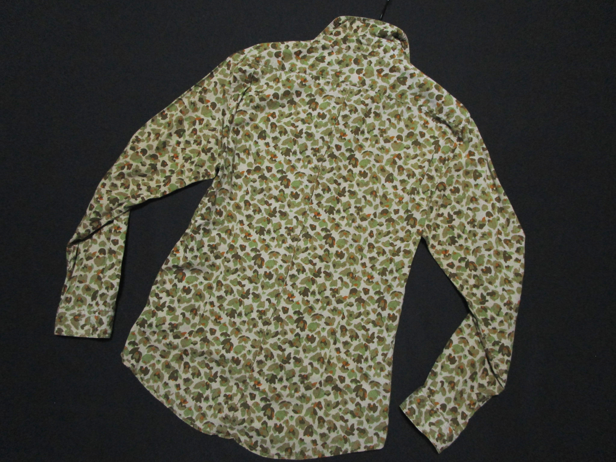 【バーバリー ブラックレーベル】 カモフラ 長袖リネンブレンドシャツ サイズ2（M） ホース刺繍 BURBERRY BLACK LABEL 三陽商会の画像2