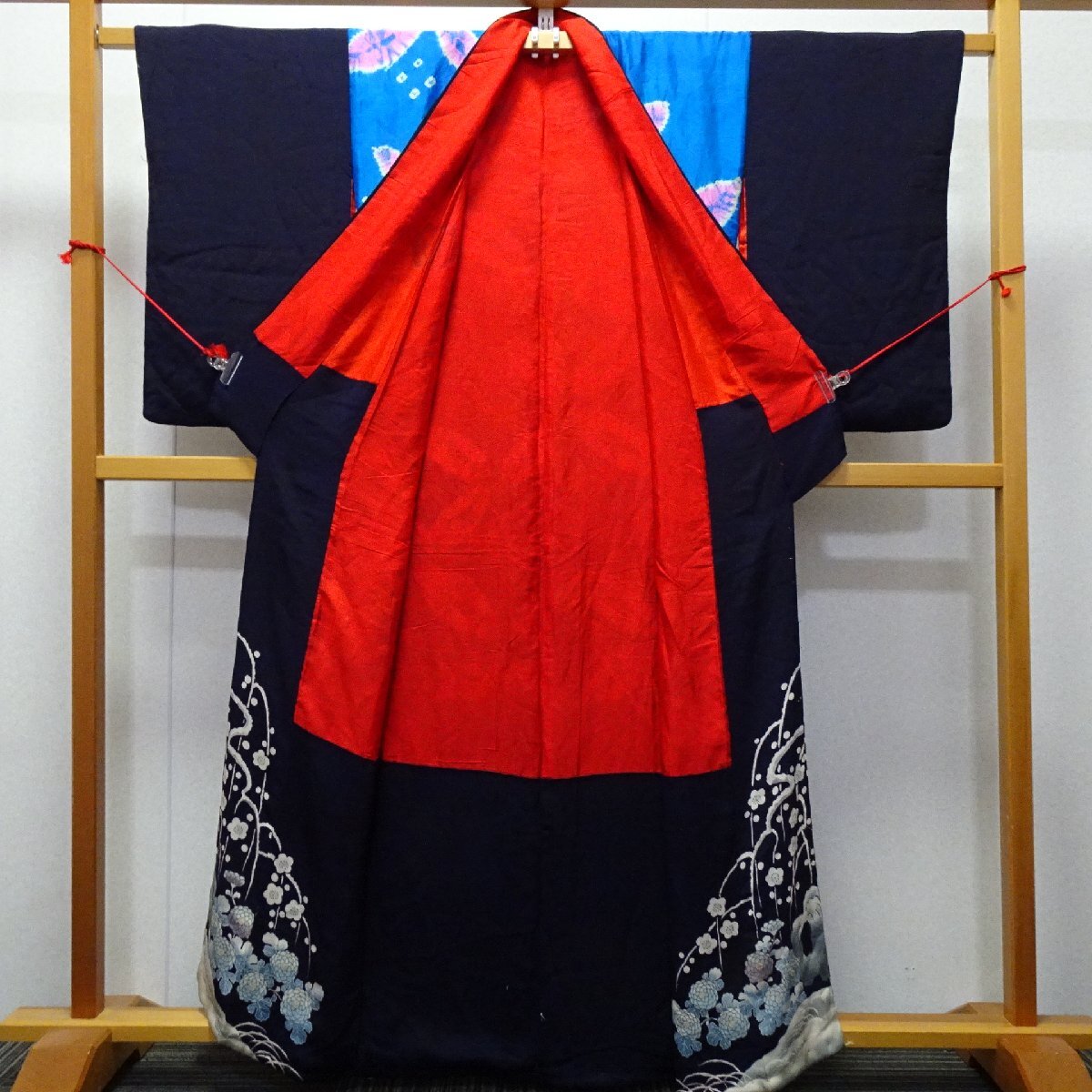  античный кромка узор накладывающийся кимоно средний надеты слива .