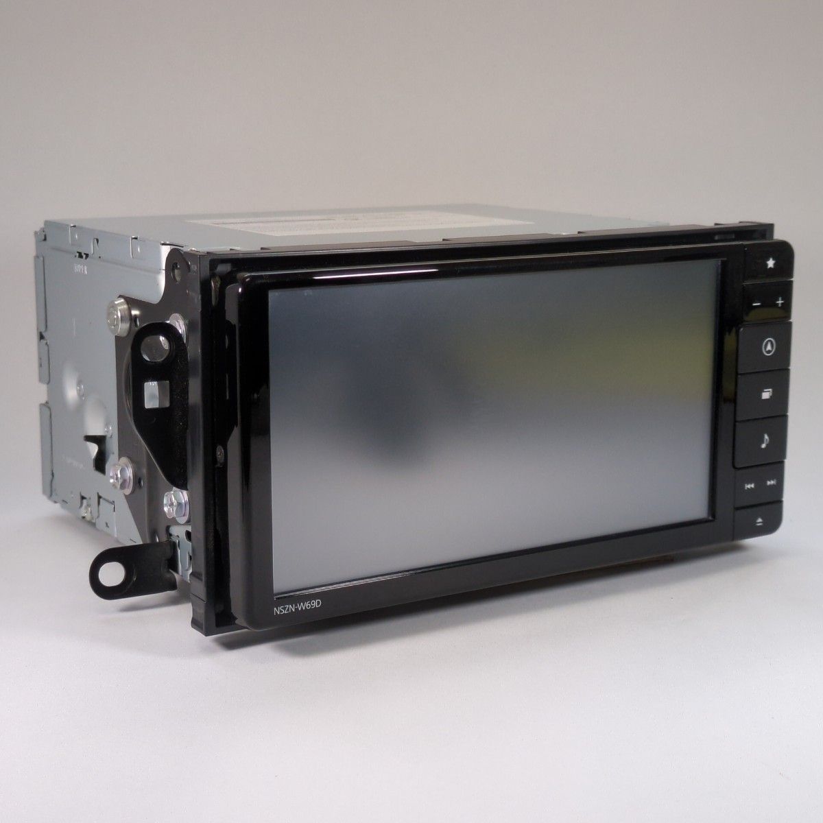 DAIHATSU ダイハツ 純正 カーナビ NSZN-W69D 通電確認済み DAIHATSU ダイハツ 純正 カーナビ NSZN-W69D 通電確認済み