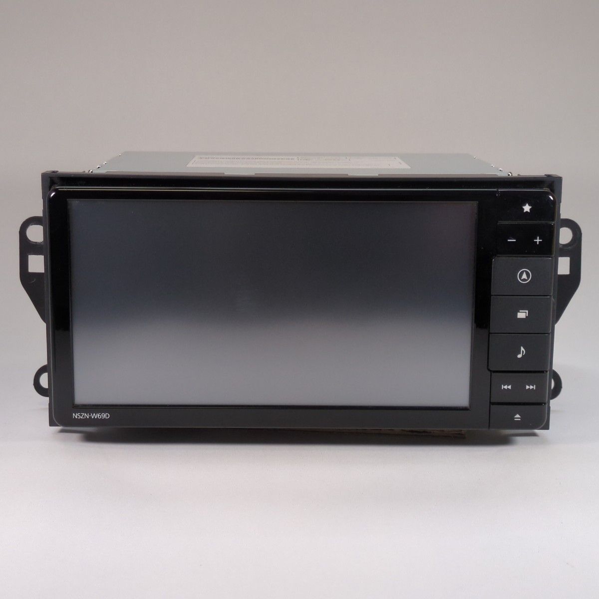 DAIHATSU ダイハツ 純正 カーナビ NSZN-W69D 通電確認済み DAIHATSU ダイハツ 純正 カーナビ NSZN-W69D 通電確認済み