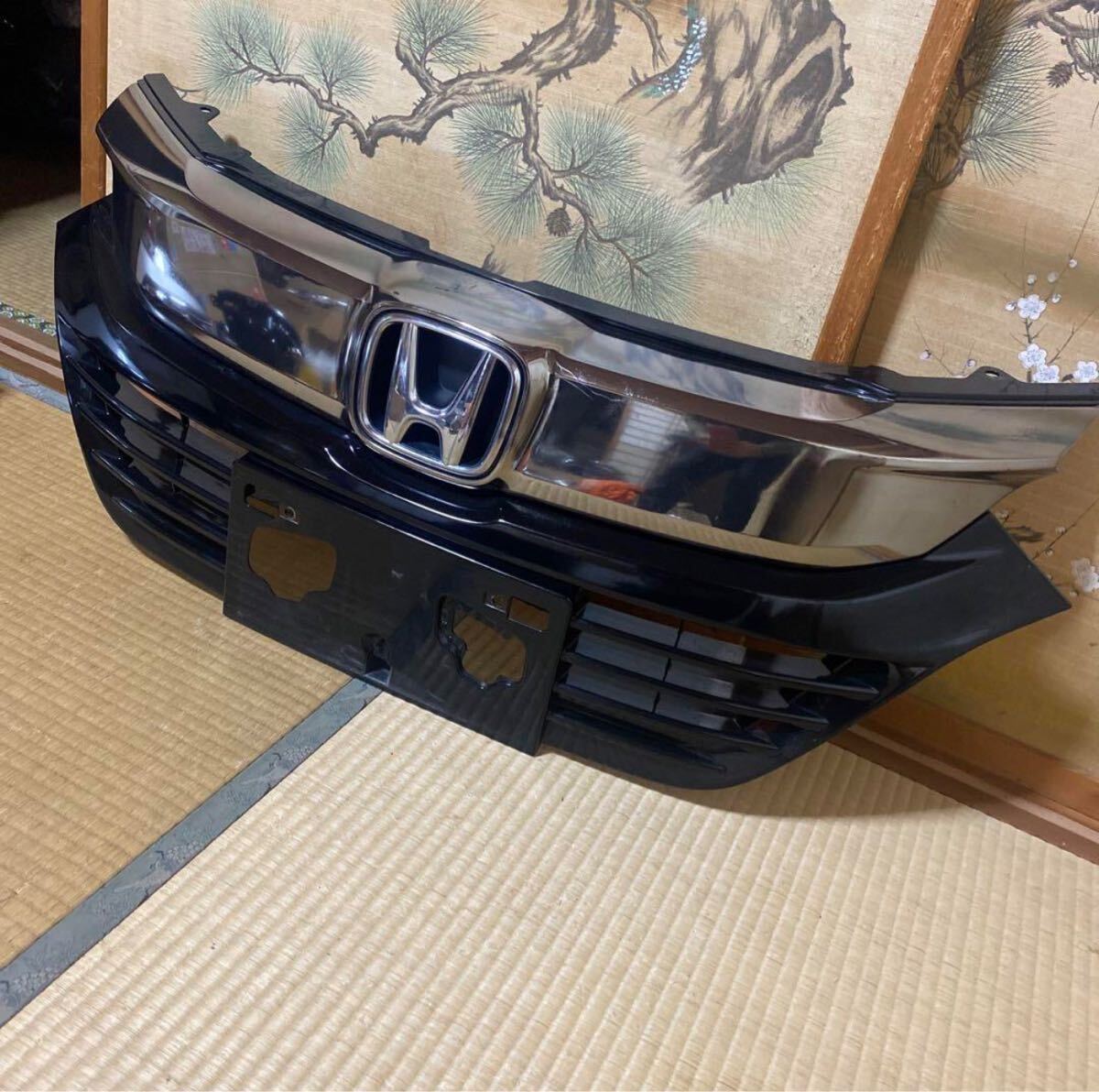 ホンダ ヴェゼル RU3 4後期 純正フロントグリル|Yahoo!フリマ ホンダ ヴェゼル RU3 4後期 純正フロントグリル|Yahoo!フリマ
