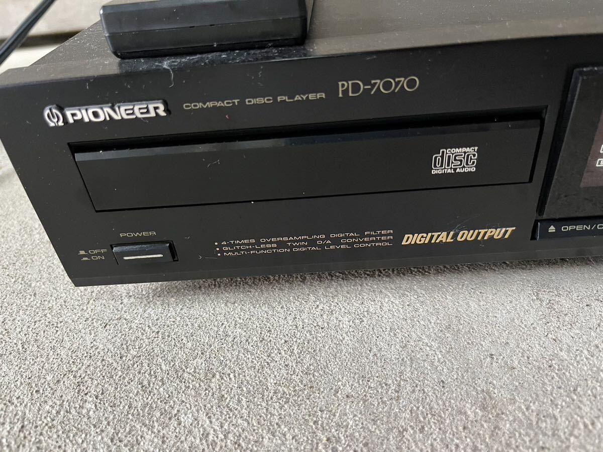 PIONEER Pioneer PD-7070 CD player compact disk player audio equipment electrification has confirmed 