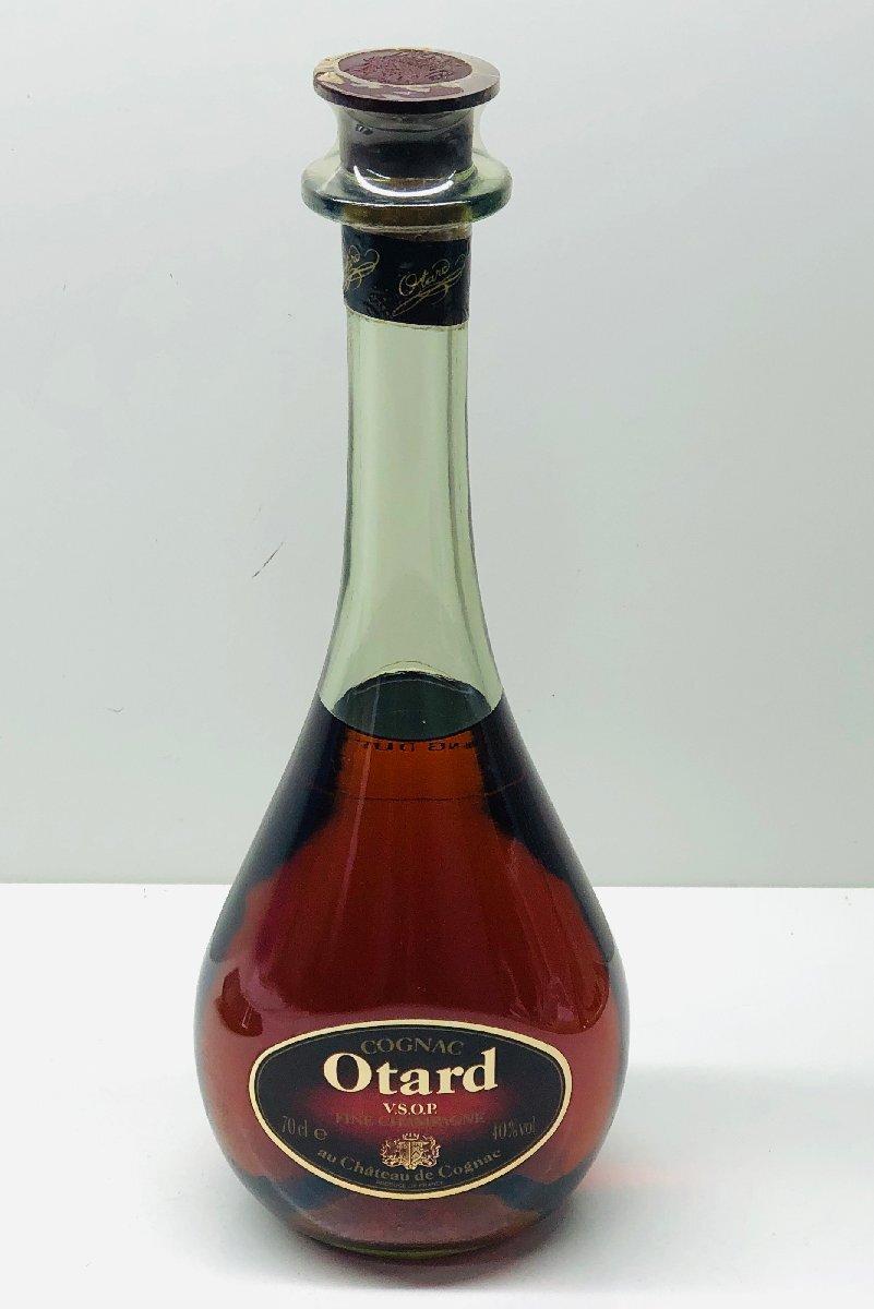【未開栓/保管品】　Otard　オタール　V.S.O.P　COGNAC　コニャック　700ｍｌ　アルコール分40％　ＦＩＮＥＣＨＡＭＰＡＧＮＥ　本体のみ_画像1