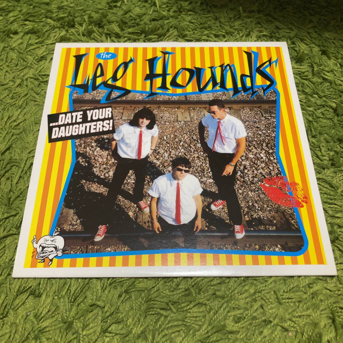  【The Leg Hounds - ... Date Your Daughters ! 】jetty boys devil dogs teengenerate_画像1