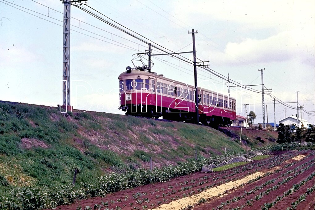 R2020-1【古い 鉄道 スライド ポジフィルム】35mm 4コマ◇西日本鉄道 西鉄 200形 急行600形 ※ネガ ポジ フィルム 鉄道 駅 電車 汽車の画像1