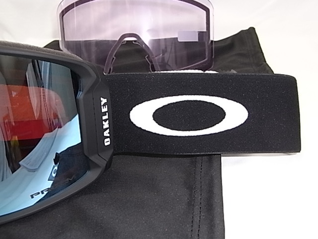 捨て値赤字処分超特価 Japan正規品新品23 OAKLEY LINE MINER L 捨て値赤字処分超特価 Japan正規品新品23 OAKLEY LINE MINER L