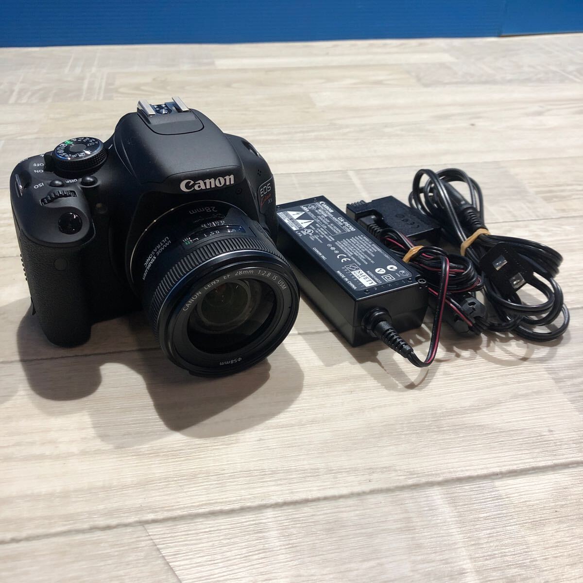 Canon キャノン EOS Kiss X5 DS126311 CANON LENS EF 28mm 1:2.8 IS USM φ58mm デジカメ 付属品付き 通電OK 現状品の画像10
