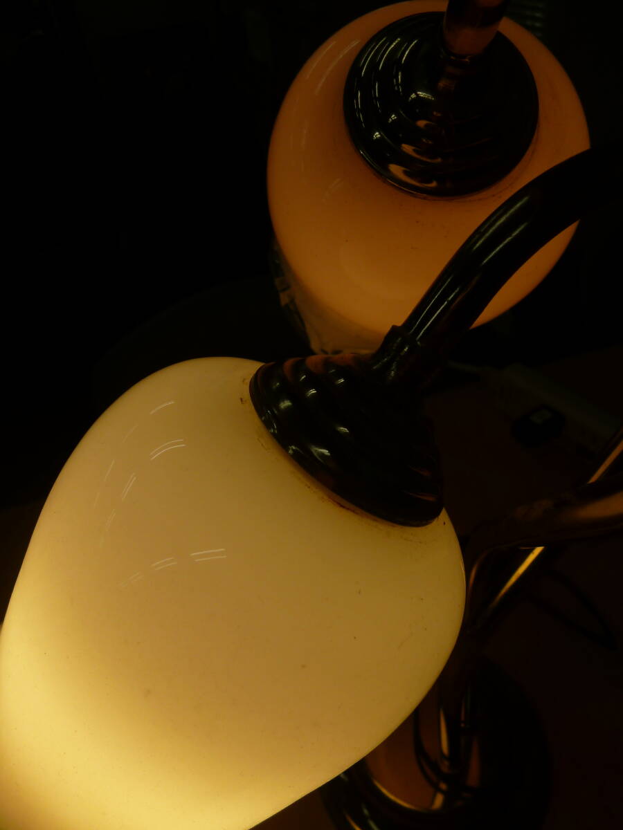 中古 卓上ライト 電気スタンドスズラン型 スタンドライト テーブルライト[E-129]◆送料無料(北海道・沖縄・離島は除く)◆_画像6