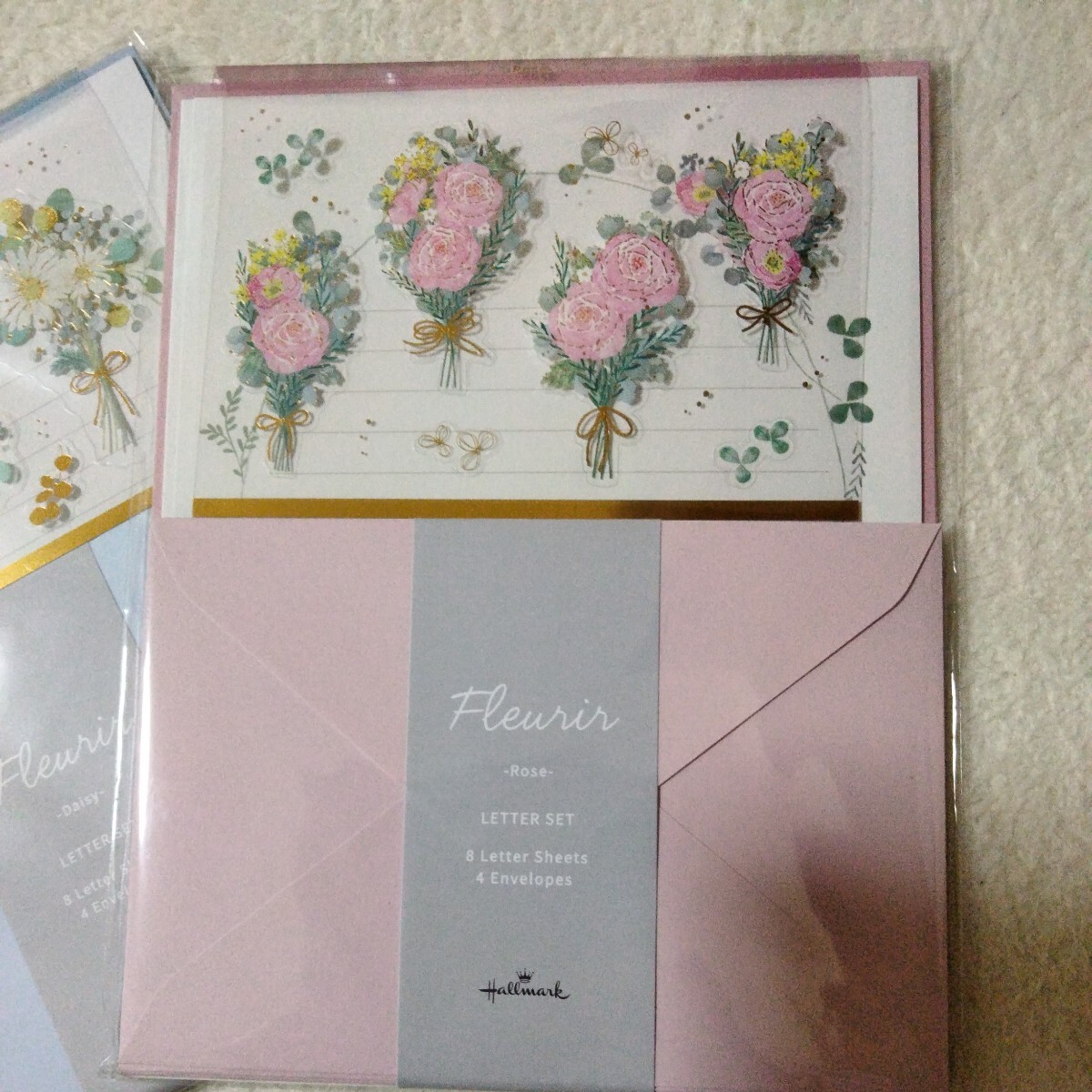 Hallmark 便箋 封筒 花柄のレターセット ホールマーク お花柄 花 レターセットの画像2