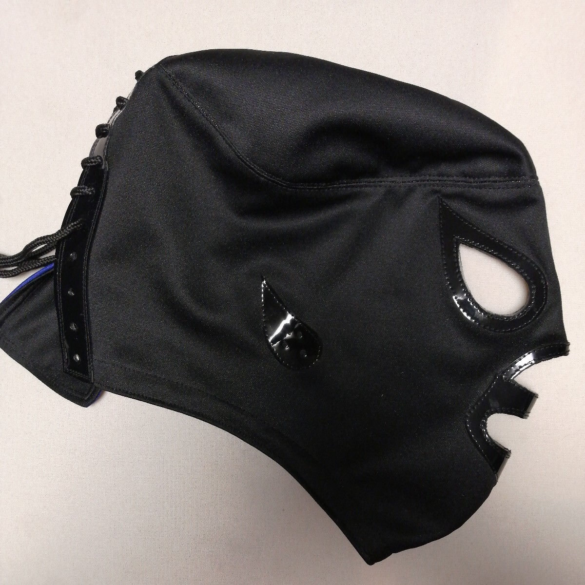 サント・ネグロ 黒ジャージ 試合用マスク メキシカンマスク 暗闇の聖者の画像2