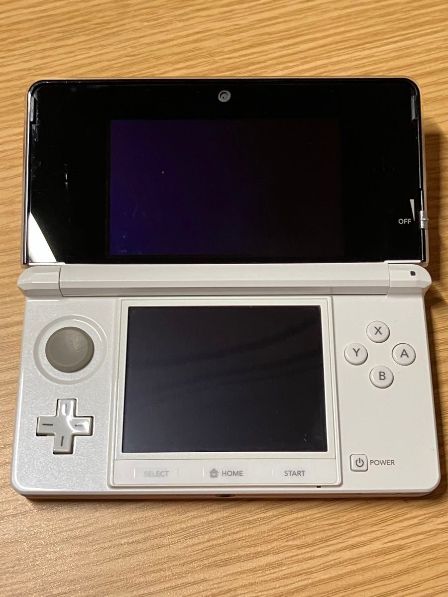 ニンテンドー 3DS 本体　アイスホワイト