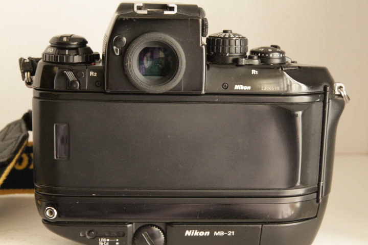 6732円 Nikon F4S MB-21 オールドレンズ AFレンズ ストラップ 6732円 Nikon F4S MB-21 オールドレンズ AFレンズ ストラップ