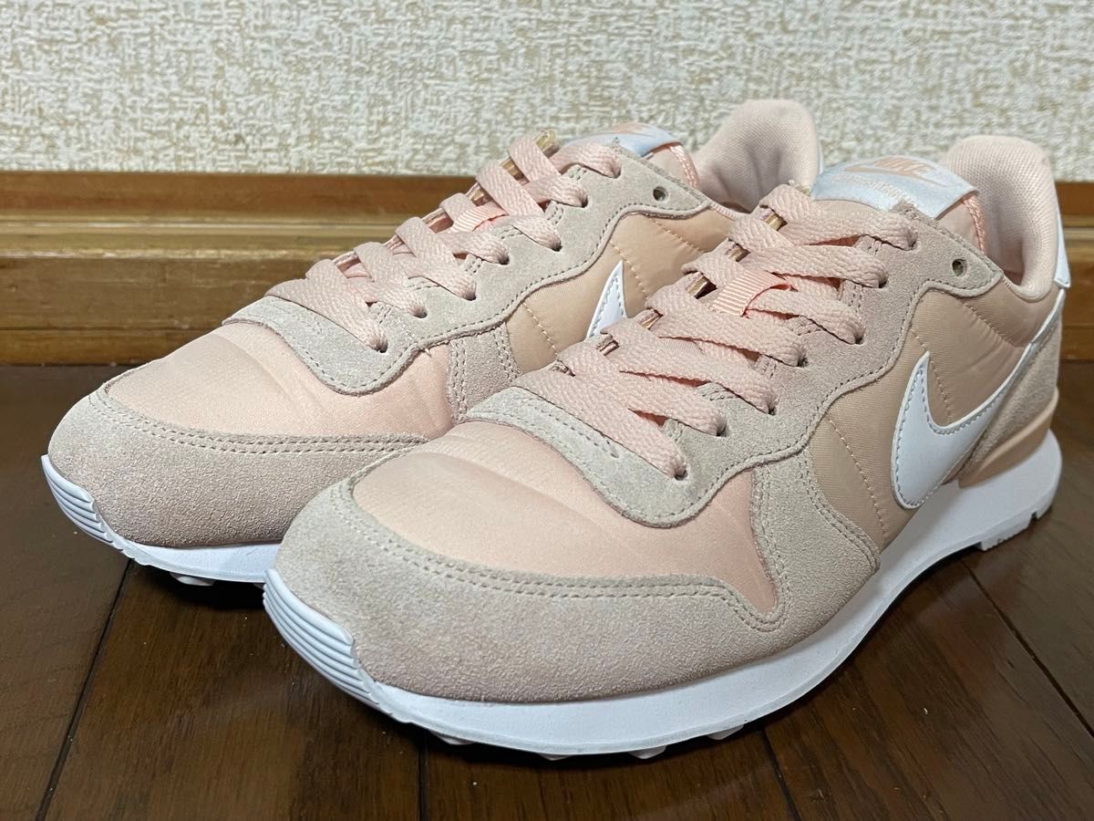 NIKE WMNS INTERNATIONALIST "WASHED CORAL" 25.0cm  