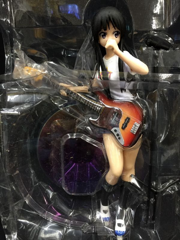 P525 фигурка Akiyama Mio [ K-On!!] premium фигурка *Lefty. Rock*n Roll!!~ + мармешлоу соевое молоко кастрюля /100