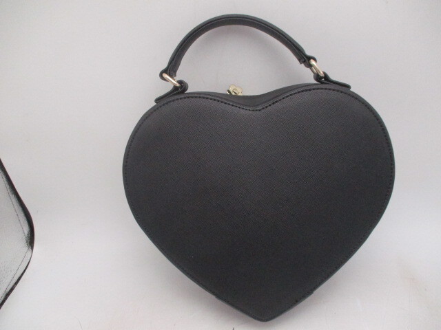 ** Mary Quant MARY QUANT handbag black Heart type almost unused **