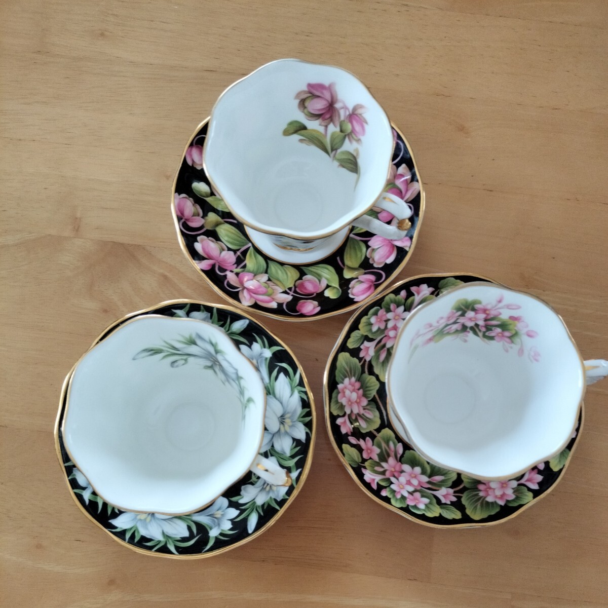 ROYAL ALBERT ロイヤルアルバート カップ ソーサー 3客 柄違い まとめて中古品 _画像7