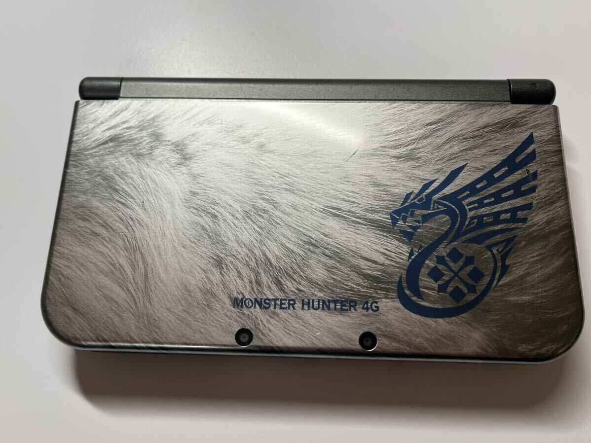 Newニンテンドー3DS LL モンスターハンター 4G スペシャルパックの画像1