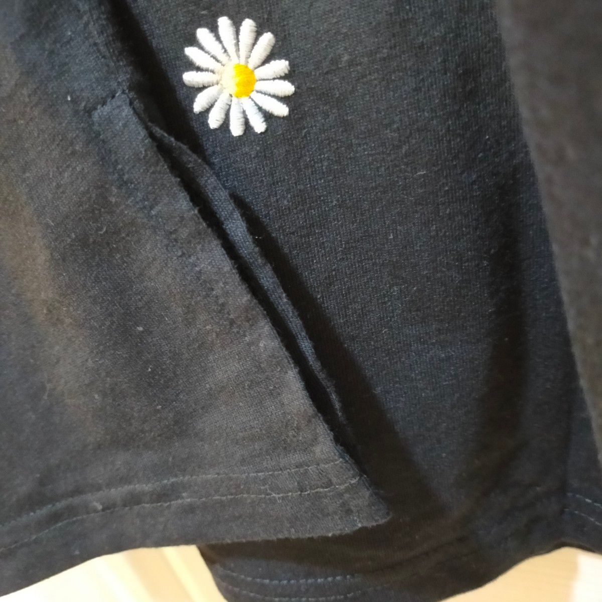 【gleam】デイジー 両面 刺繍 花柄 花 半袖 ブラック Tシャツ 半袖Tシャツ 