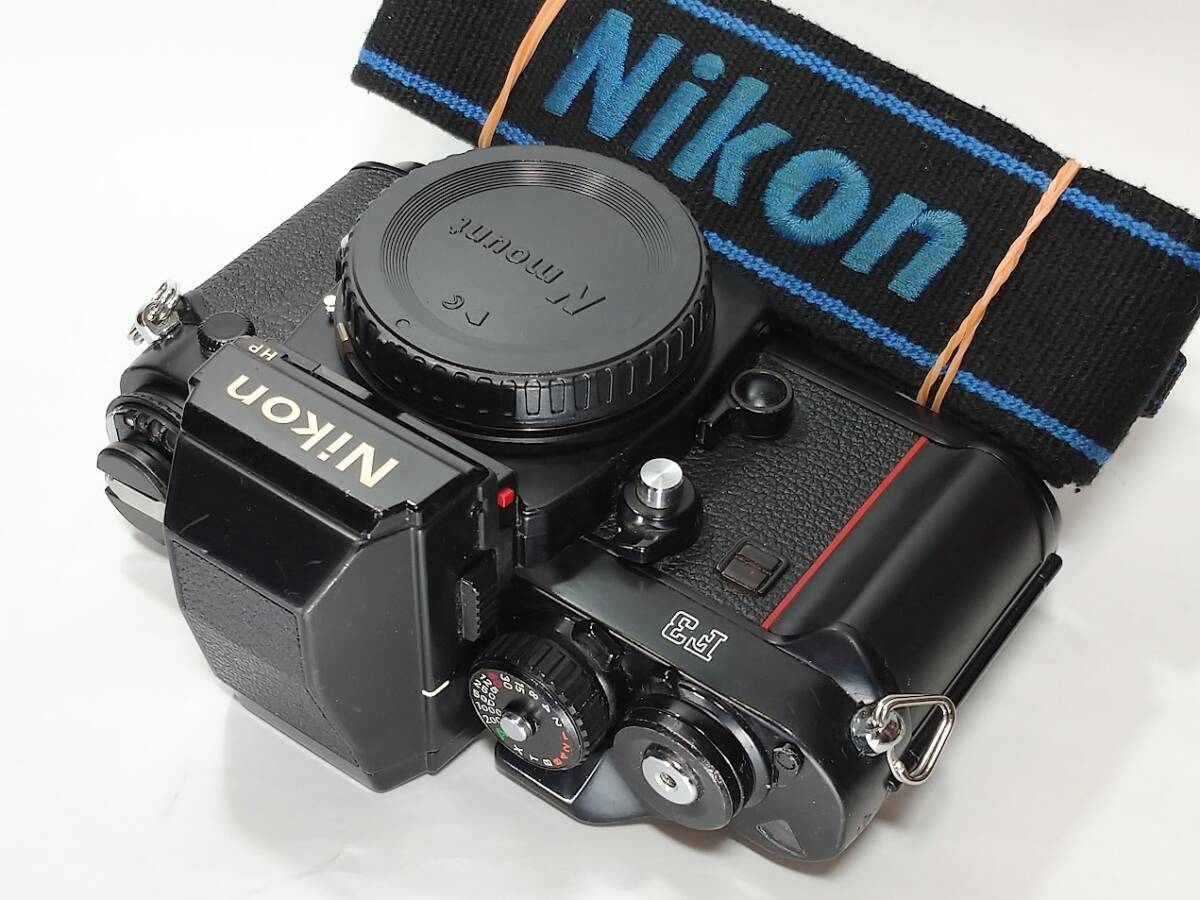 【極上美品・ケース付／動作確認済】 ニコン Nikon F3 HP ボディー+データバックMF-14 80年代を代表するニコンの誇る名機F3の逸品！#2440の画像4