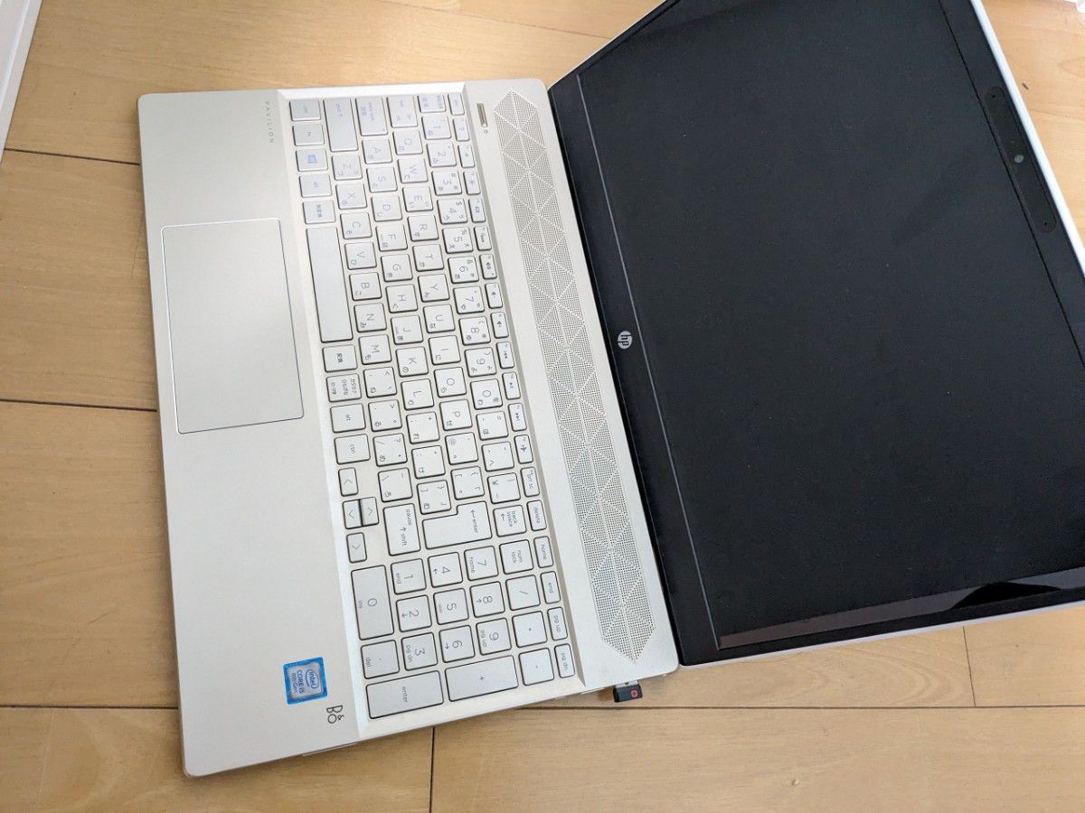 HP Pavilion 第8世代 Core i5 8GB SSD256GB+1TB HDD WIN10  15-cs0000