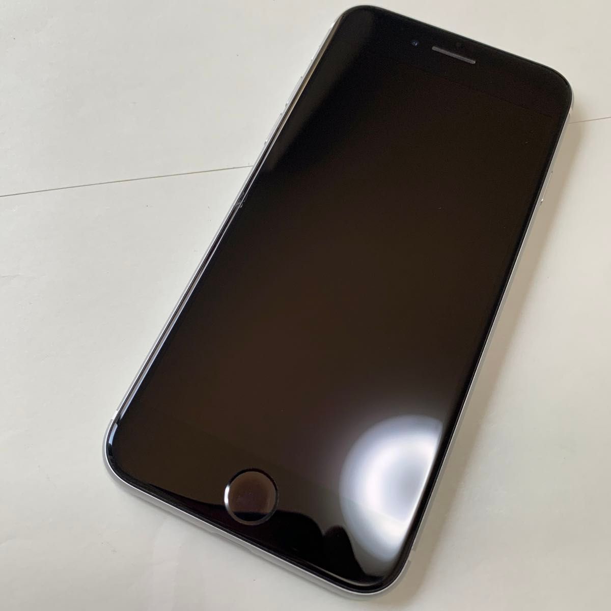 中古　simフリー　iPhone SE 2世代　64gb ホワイト　Softbank