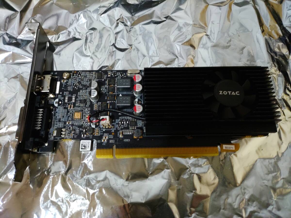 ZOTAC NVIDIA GeForce GT 1030 2GB 2048MB GDDR5 グラフィックボード ほぼ未使用_画像1