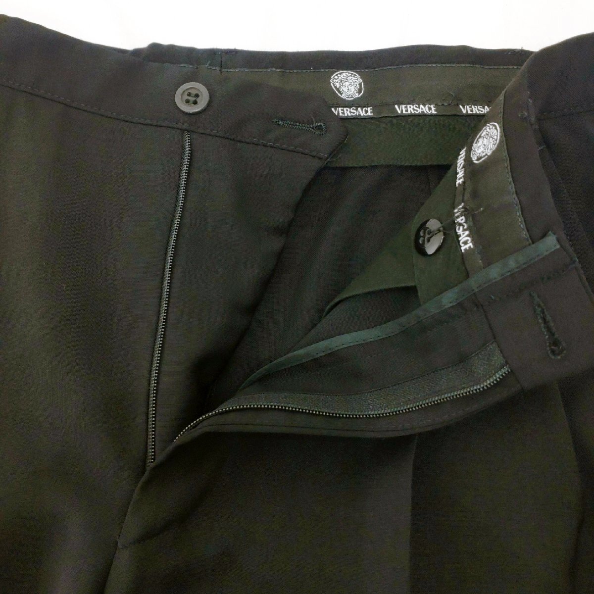 GIANN VERSACE スラックス サイズ:44 ブラック 無地 春夏物 パンツ ツータック メンズ ジャンニベルサーチの画像8