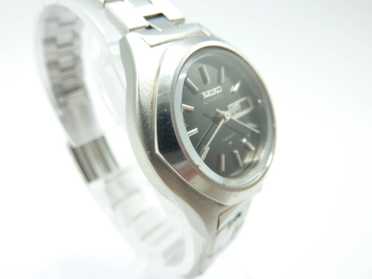 ☆セイコー祭☆ #25471 SEIKO/セイコー 2206-0530 17石 ブラック文字盤 デイデイト 自動巻き シルバー系 可動品の画像4