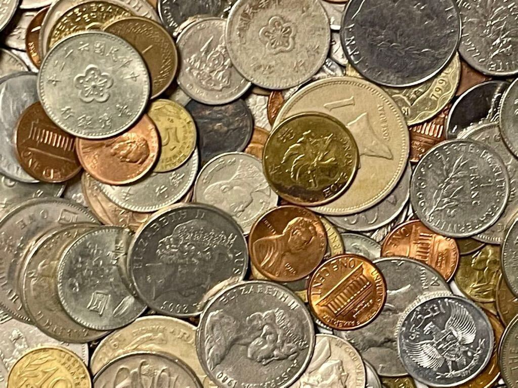 世界のコイン 約8.2kg 大量 海外の古銭 外国銭 雑銭 旧硬貨 外貨 アメリカ ドル セント 欧米 アジア 台湾 韓国 香港 ヨーロッパ等おまとめ_画像5