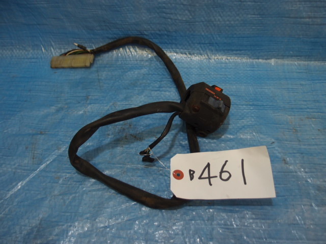 ホンダ　NS250R　ハンドルスイッチ右（動(dòng)作不明）１臺(tái)分解體部品多數(shù)出品☆彡