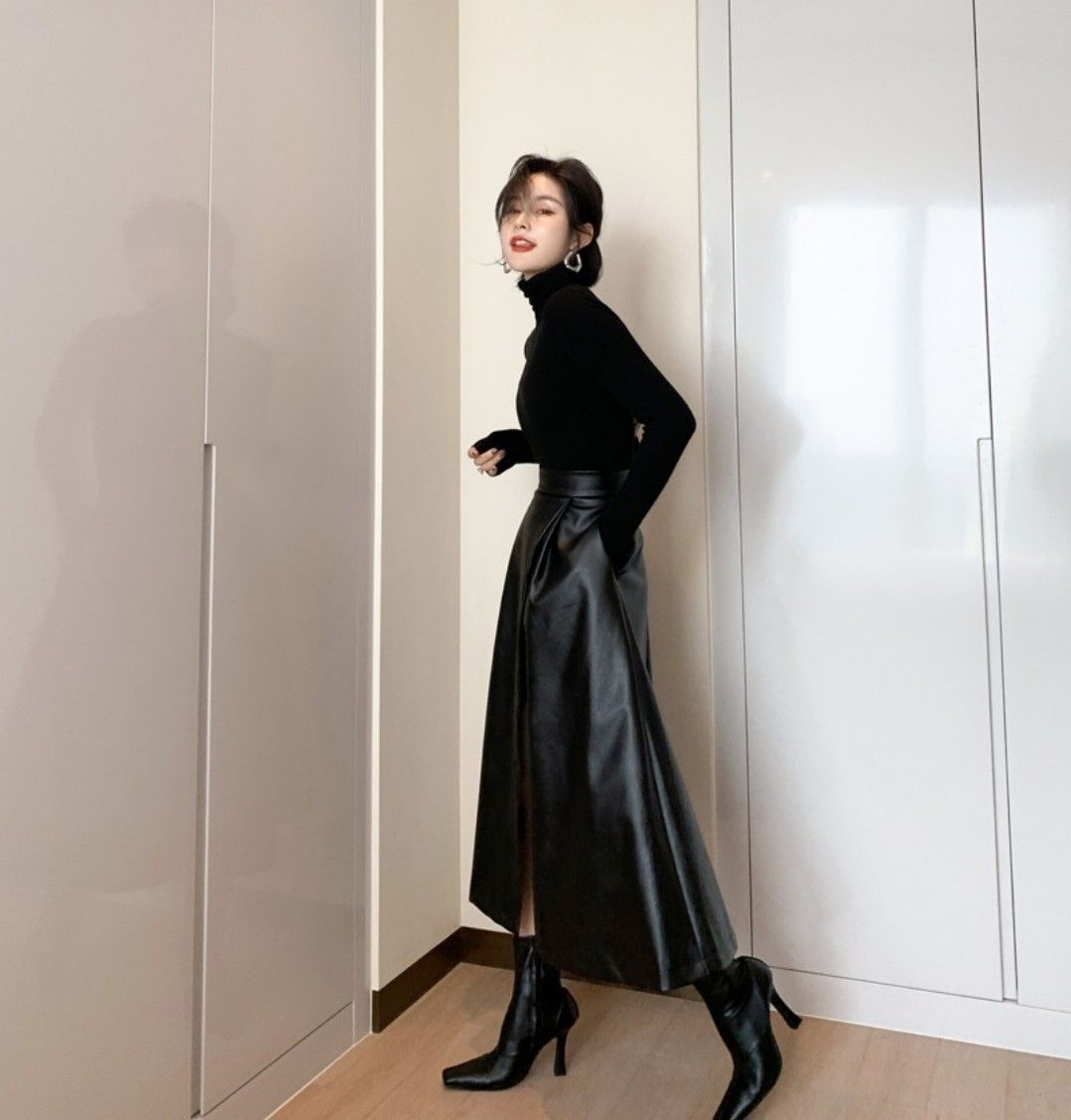 フェイクレザー　ロングスカート　ラップ風スカート　ブラック　黒　モード系　韓国 M