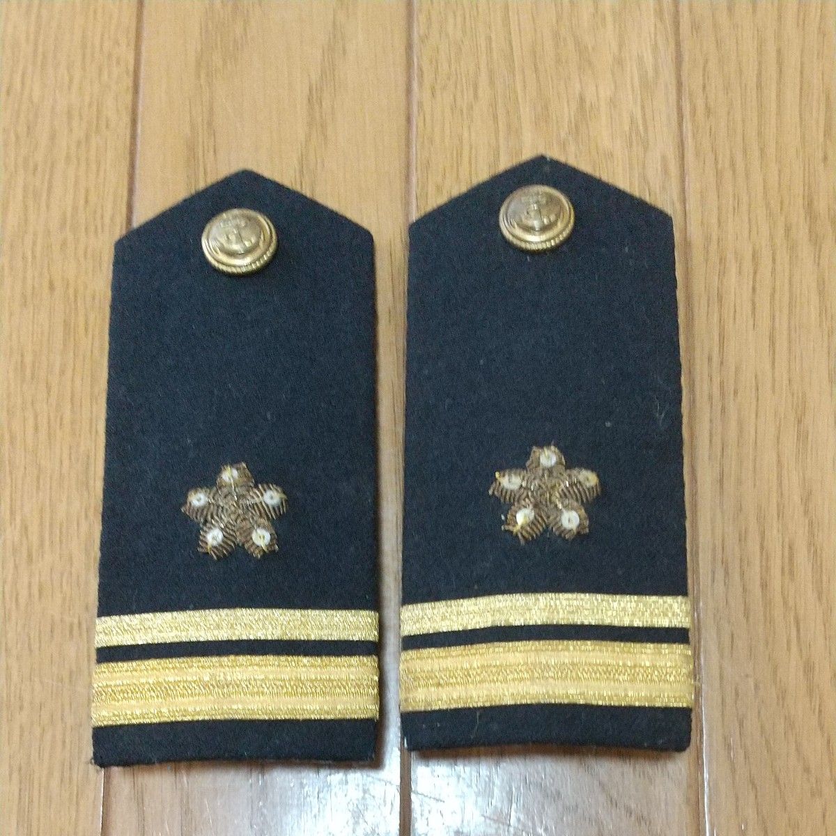 海上自衛隊夏制服上下セット 幹部用 サイズ「LL」相当 肩章 海上自衛隊夏制服上下セット 幹部用 サイズ「LL」相当 肩章