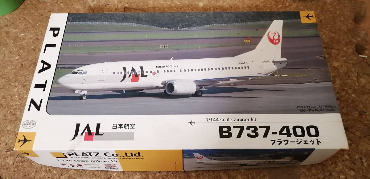 プラッツ 1/144 B737-400 日本航空フラワージェット ジャンクの画像1