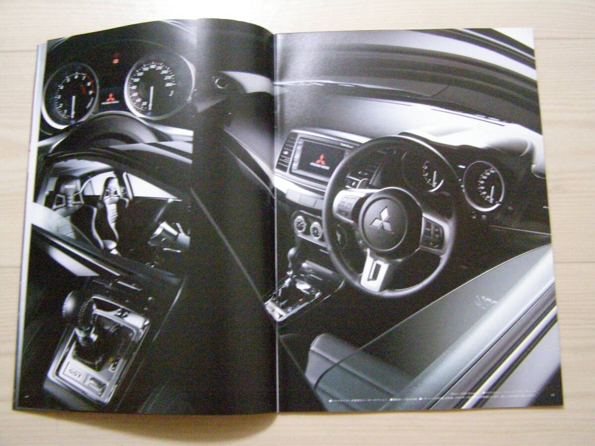 2011年10月 CZ4A ランサー エボリューション 10 カタログ Lancer Evolution brochureの画像4
