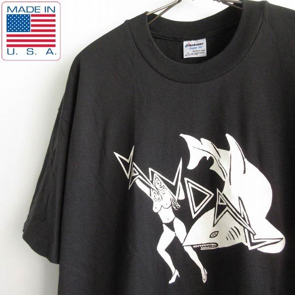 新品 90s USA製 エロT ヌード女性×サメ 半袖Tシャツ 黒 L程度 ブラック アメリカ製 ビンテージ デッドストック D145-01-0014ZVW_画像1