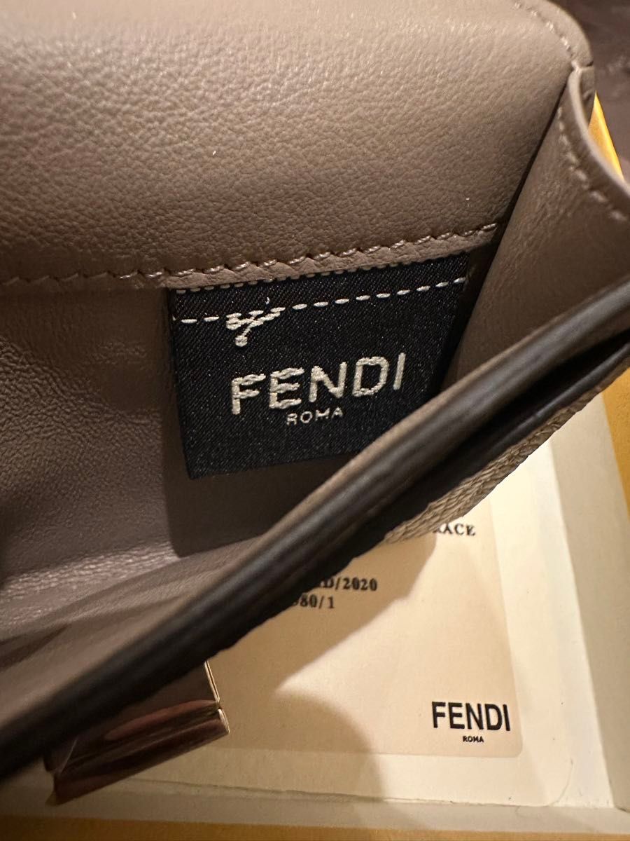 FENDI ビジネスカードケース　名刺入れ