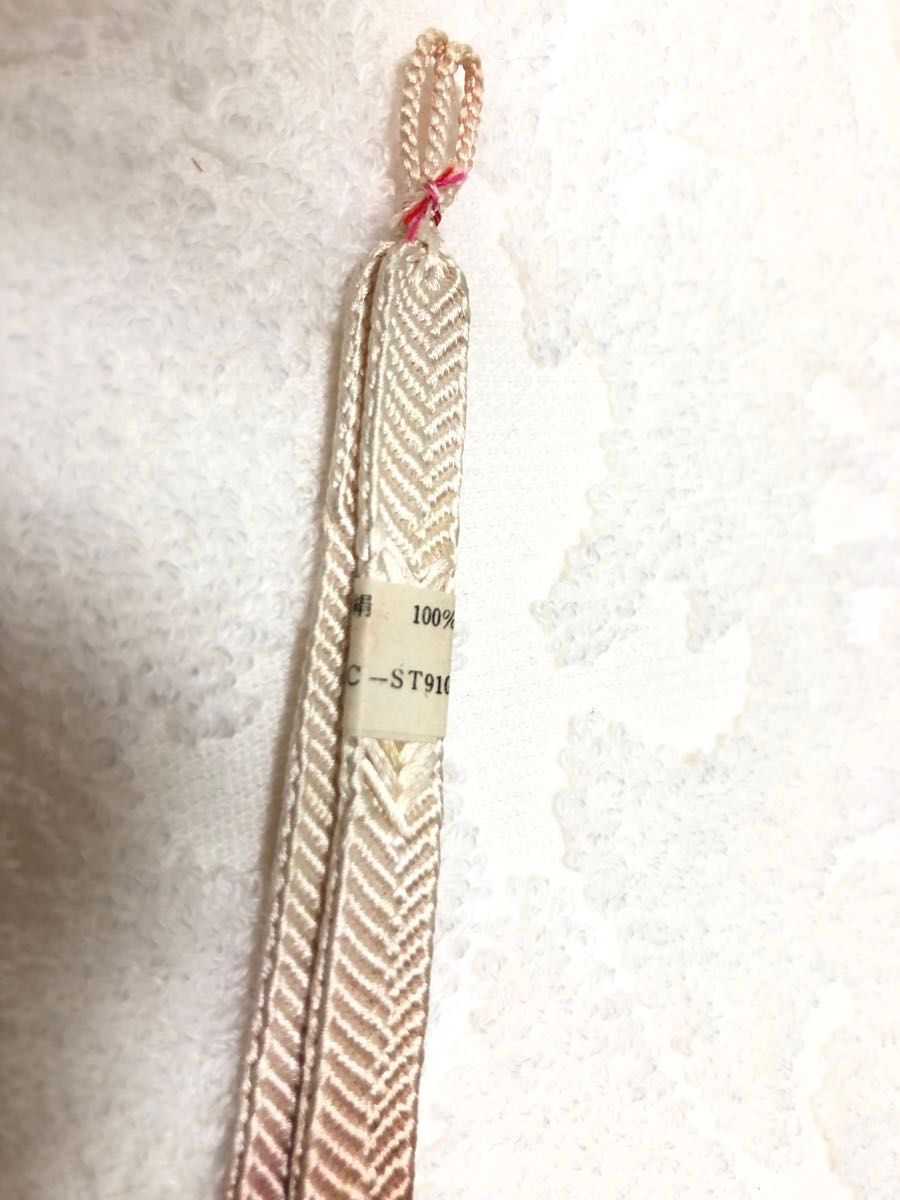 新品　未使用　羽織紐「赤紫系色白系色」正絹 手組み 日本製  着物　帯  和装小物