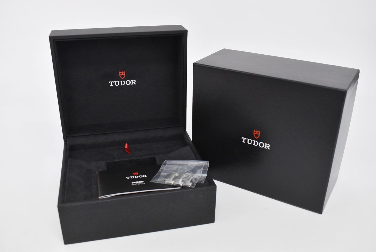 (590S 0403M12) 1円～ TUDOR チュードル 腕時計用 空ケース 空箱 ベルトパーツ 冊子 BOX ボックスの画像1