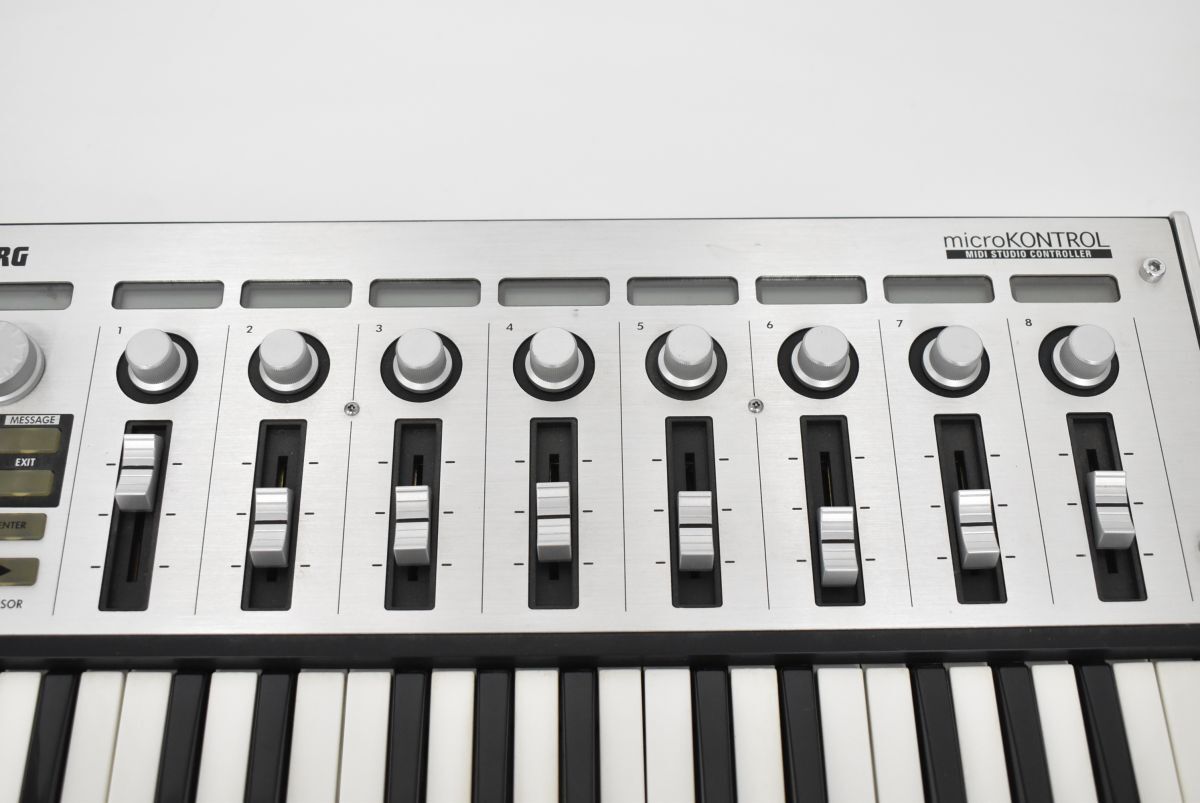 (780P 0417M24) 1円～ KORG コルグ microKONTROL MIDI STUDIO CONTROLLER MIDIキーボード MC-1 【通電のみ確認済】の画像4