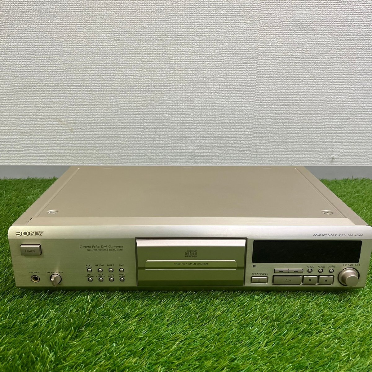 【現状品】『4-284』SONY CDプレーヤー CDP-XE900 カレンとパルスD/Aコンバーターの画像1