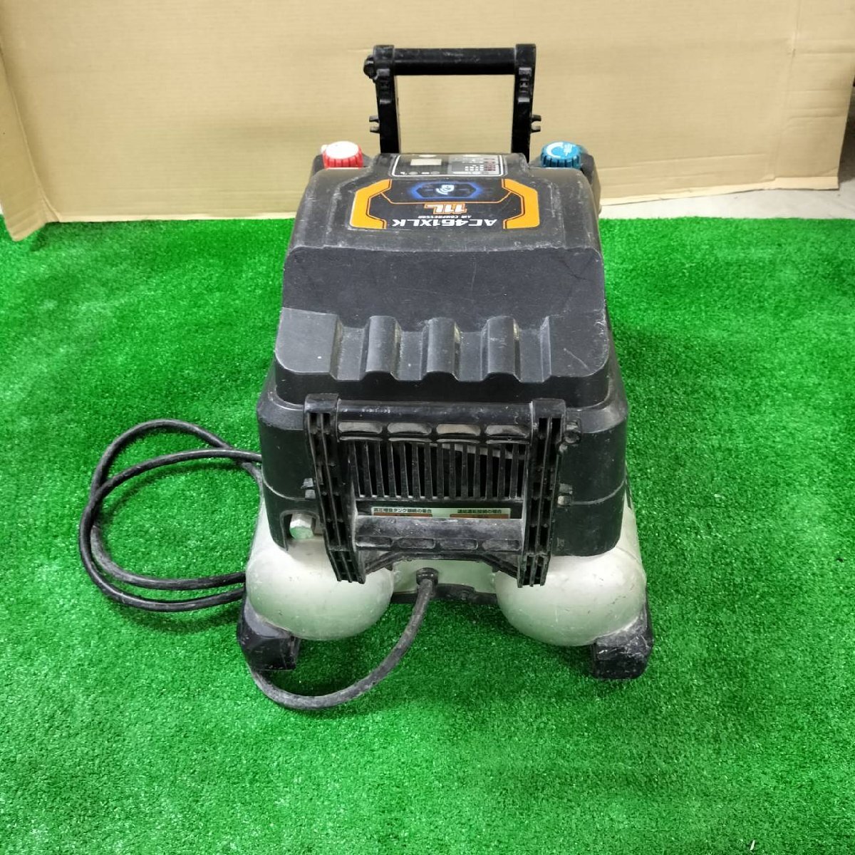 【中古品】『4-415』makita マキタ エアコンプレッサ AC461XLKの画像6